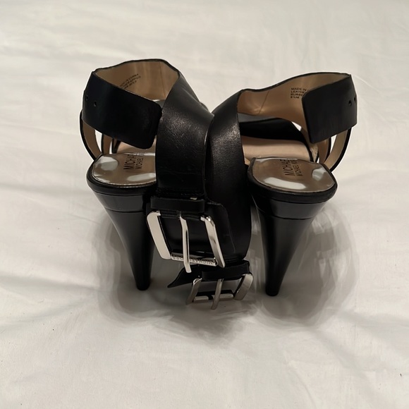 Michael Kors Platform Shoe - Picture 3 of 5